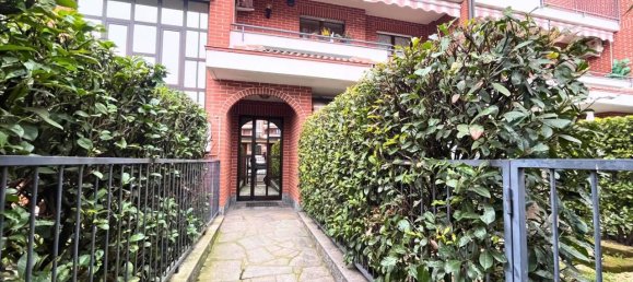 3 rooms Apartment in Nichelino, Italy No. 235896 6