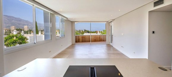 2 bedrooms Apartment in Marbella, Spain No. 166279 7