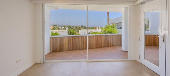 2 bedrooms Apartment in Marbella, Spain No. 166279 11