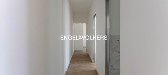 3 rooms Apartment in Bari, Italy No. 268051 5