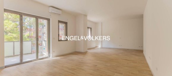 3 rooms Apartment in Bari, Italy No. 268051 4