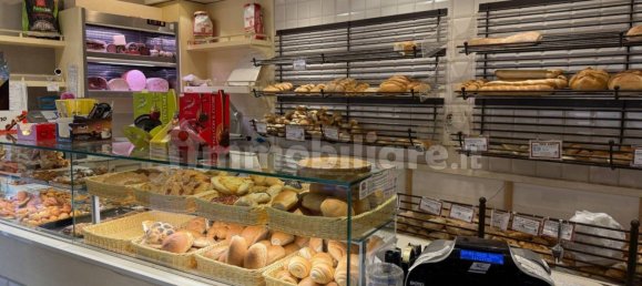 1غرفة عقار تجاري في Verona, Italy رقم 202656 6