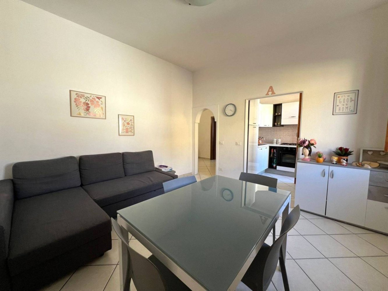 Apartamento de 2 dormitorios en Empoli, Italy No. 358784