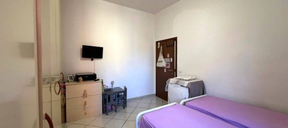Apartamento de 2 dormitorios en Empoli, Italy No. 358784 22