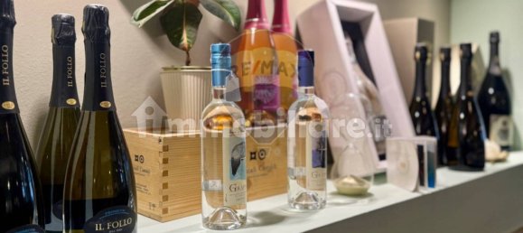 5 rooms Commercial property in Pistoia, Italy No. 268531 8