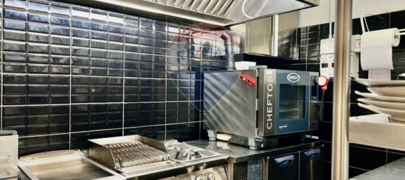 5 rooms Commercial property in Pistoia, Italy No. 268531 46