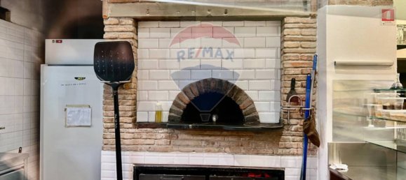 5 rooms Commercial property in Pistoia, Italy No. 268531 28