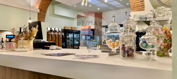 5 rooms Commercial property in Pistoia, Italy No. 268531 16