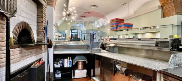 5 rooms Commercial property in Pistoia, Italy No. 268531 24