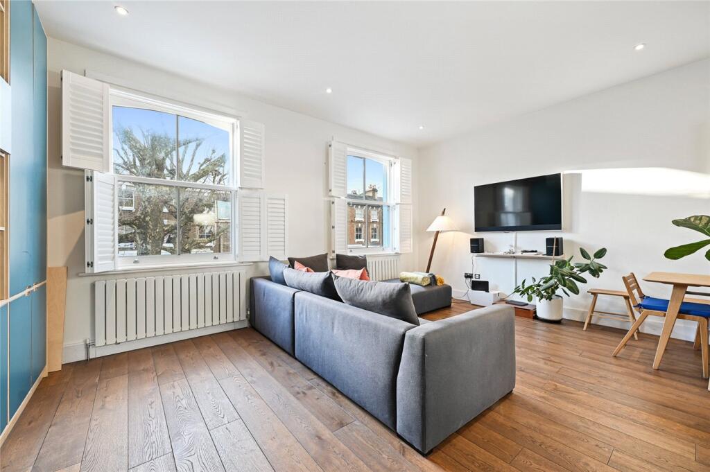 2 bedrooms Apartment in London, United Kingdom No. 3829