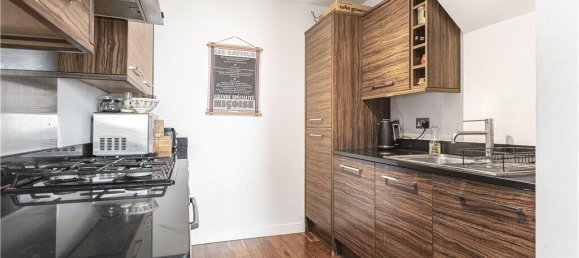 2 bedrooms Apartment in London, United Kingdom No. 8670 22