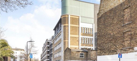 2 bedrooms Apartment in London, United Kingdom No. 8670 11