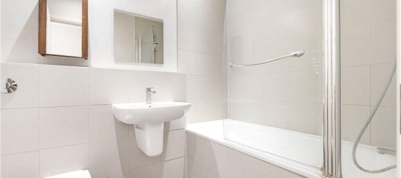 2 bedrooms Apartment in London, United Kingdom No. 8670 8