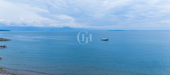 6 bedrooms Villa in Padenghe sul Garda, Italy No. 154697 14