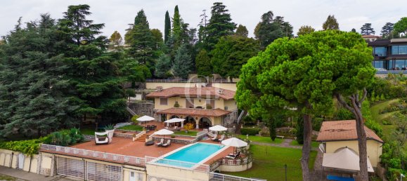 6 bedrooms Villa in Padenghe sul Garda, Italy No. 154697 8