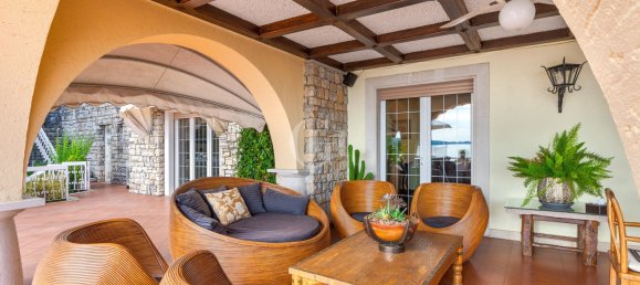 6 bedrooms Villa in Padenghe sul Garda, Italy No. 154697 18