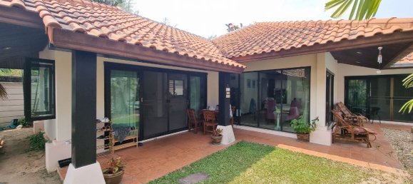 3 bedrooms Villa in Pattaya, Thailand No. 11165 3