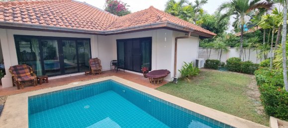 3 bedrooms Villa in Pattaya, Thailand No. 11165 2