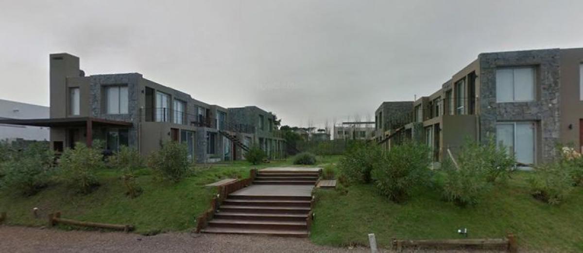 2 bedrooms Apartment in Maldonado, Uruguay No. 650