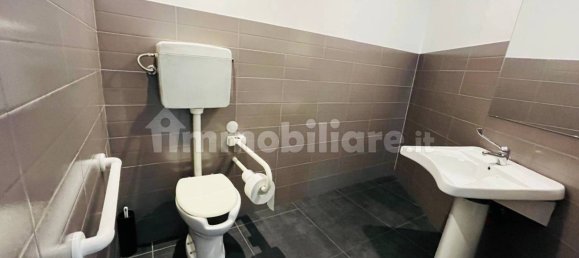 Коммерческая недвижимость с 3 комнатами в Ласкари, Италия № 114913 10