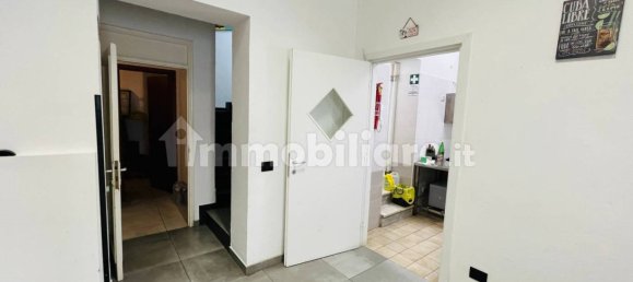 Коммерческая недвижимость с 3 комнатами в Ласкари, Италия № 114913 36