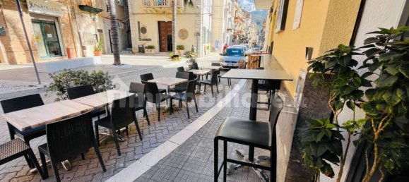 Коммерческая недвижимость с 3 комнатами в Ласкари, Италия № 114913 32