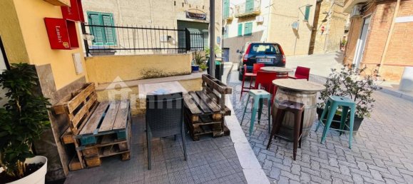 Коммерческая недвижимость с 3 комнатами в Ласкари, Италия № 114913 26