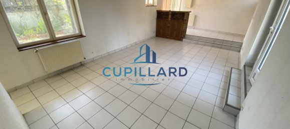 3 Schlafzimmer Haus in Riorges, France, Nr. 202233 17