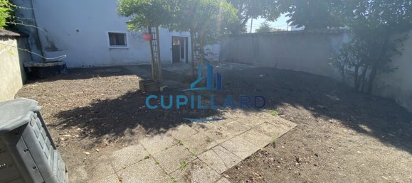 3 Schlafzimmer Haus in Riorges, France, Nr. 202233 5