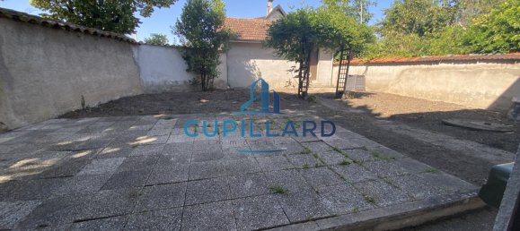 3 Schlafzimmer Haus in Riorges, France, Nr. 202233 13