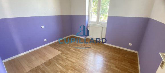 3 Schlafzimmer Haus in Riorges, France, Nr. 202233 21