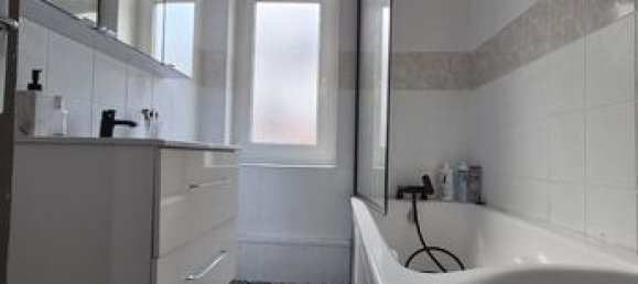 3 bedrooms Villa in Lens, France No. 311628 3