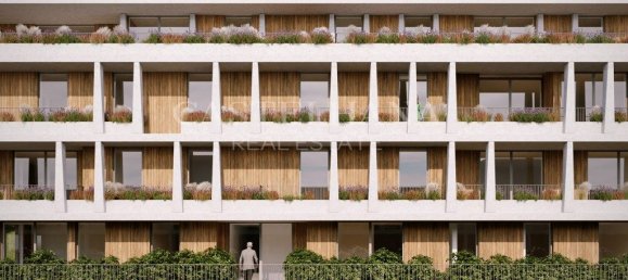 3 bedrooms Apartment in Lisbon, Portugal No. 76827 17