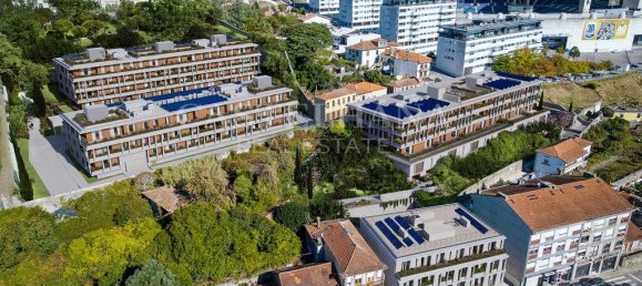 3 bedrooms Apartment in Lisbon, Portugal No. 76827 14