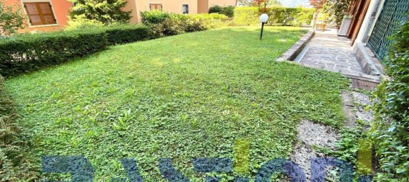 2-salle Appartement à Onore, Italy No. 338586 6