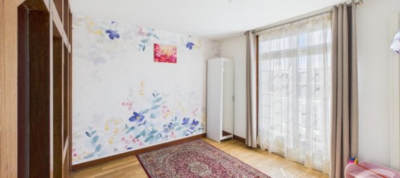 4 bedrooms House in Chartres, France No. 155343 19