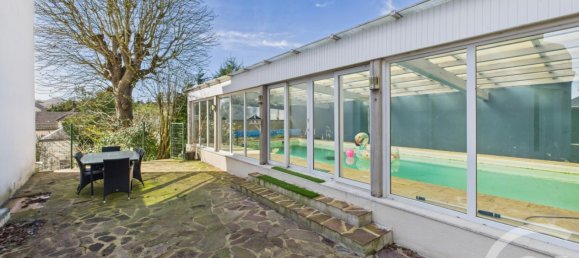 4 bedrooms House in Chartres, France No. 155343 10