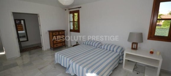 6 bedrooms Villa in Marbella, Spain No. 45670 30