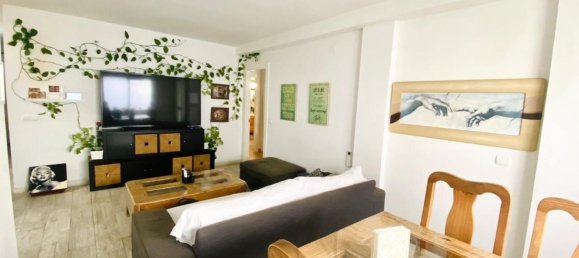 Apartamento de 3 dormitorios en Benalmádena, Spain No. 160110 2