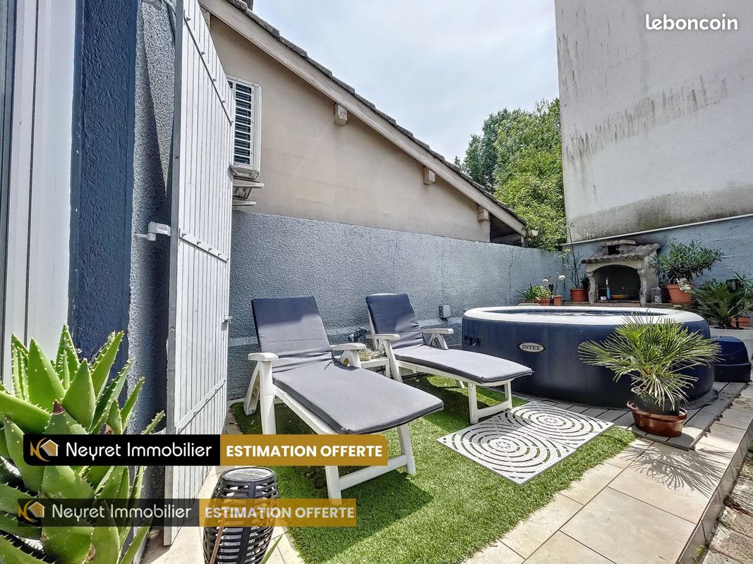 3 bedrooms House in Saint-Genis-Laval, France No. 335345