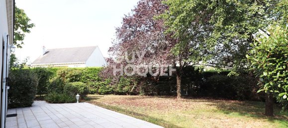 5 bedrooms House in Chambray-les-Tours, France No. 42471 14