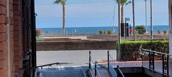 1 bedroom Apartment in Loano, Italy No. 318365 2