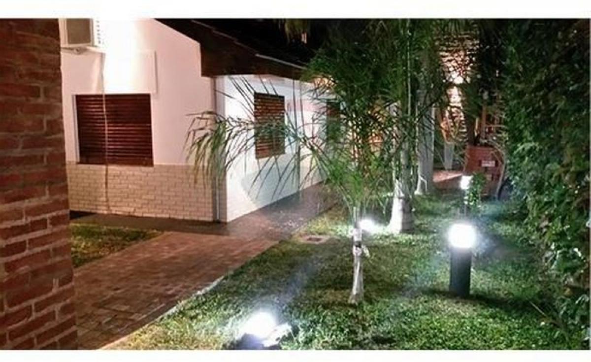 3 bedrooms House in Vicente Lopez, Argentina No. 1086