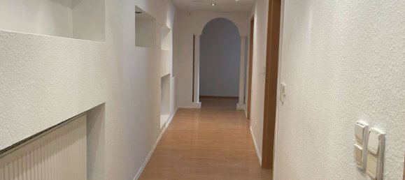4 bedrooms Townhouse in Baden-Wurttemberg, Germany No. 70335 2