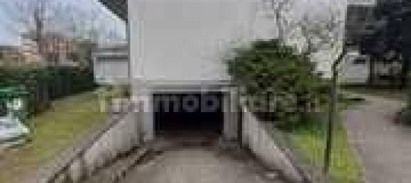 3 bedrooms Apartment in Massa, Italy No. 168998 12