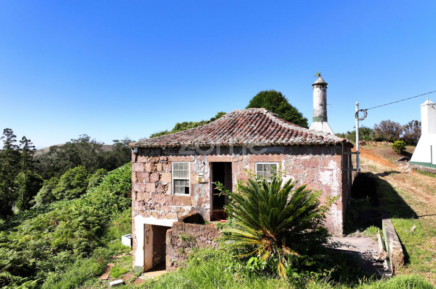 2 bedrooms House in Vila do Porto, Portugal No. 257508