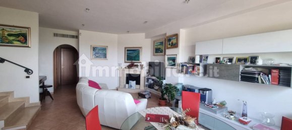 Villa de 3 dormitorios en Colonna, Italy No. 334330 9