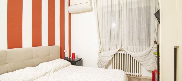 3-salle Appartement à Senago, Italy No. 206947 13