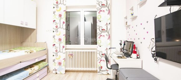 3-salle Appartement à Senago, Italy No. 206947 7