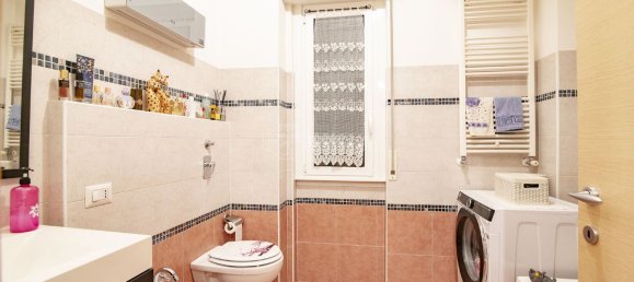3-salle Appartement à Senago, Italy No. 206947 4